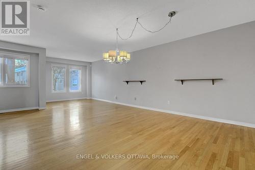 21 Drayton Private, Ottawa, ON - Indoor Photo Showing Other Room
