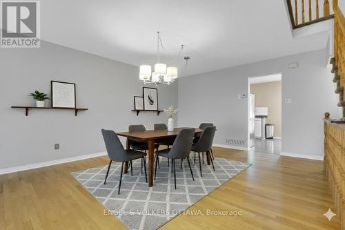 21 Drayton Private, Ottawa, ON - Indoor Photo Showing Dining Room