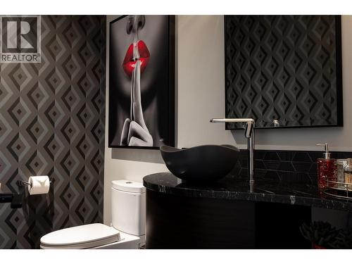 5650 The Edge Place Unit# 111, Kelowna, BC - Indoor Photo Showing Bathroom