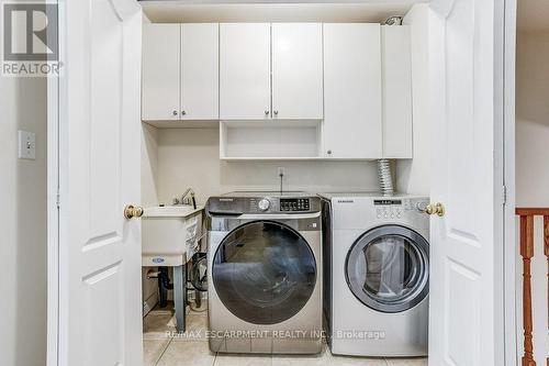 4134 Medland Drive, Burlington, ON - Indoor Photo Showing Laundry Room