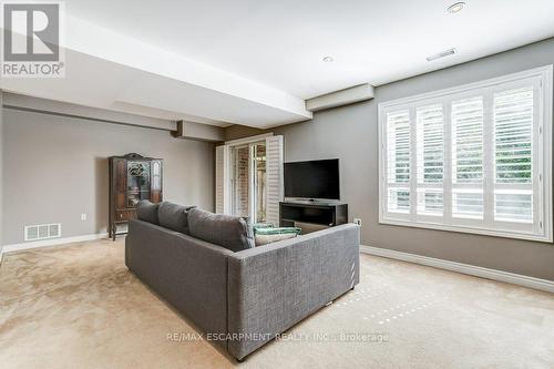 4134 Medland Drive, Burlington, ON - Indoor