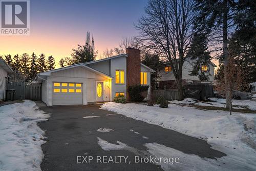 428 Dayna Crescent, Waterloo, ON - Outdoor