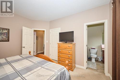 3257 Grove Avenue, Fort Erie (Ridgeway), ON - Indoor Photo Showing Living Room With Fireplace