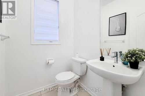 131 Munro Circle, Brantford, ON - Indoor Photo Showing Bathroom