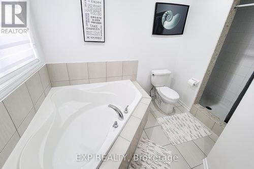 131 Munro Circle, Brantford, ON - Indoor Photo Showing Bathroom