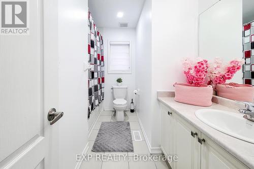 131 Munro Circle, Brantford, ON - Indoor Photo Showing Bathroom