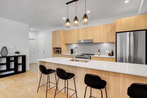 Cuisine - Rue Blondin, Sainte-Adèle, QC - Indoor Photo Showing Kitchen With Upgraded Kitchen