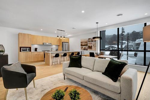 Salon - Rue Blondin, Sainte-Adèle, QC - Indoor Photo Showing Living Room