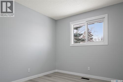 443 Argyle Street N, Regina, SK - Indoor Photo Showing Other Room