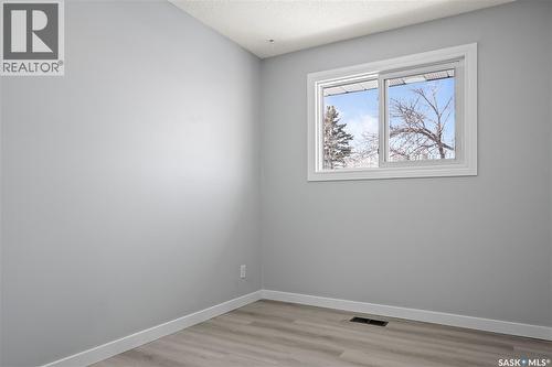 443 Argyle Street N, Regina, SK - Indoor Photo Showing Other Room