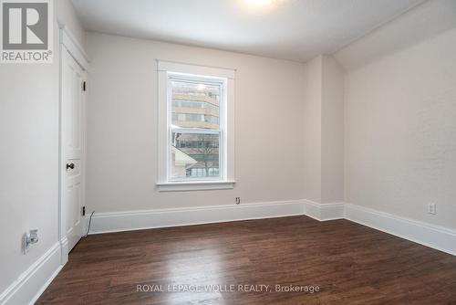 94 Scott Street, Kitchener, ON - Indoor Photo Showing Other Room