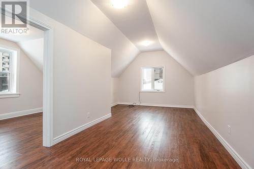 94 Scott Street, Kitchener, ON - Indoor Photo Showing Other Room