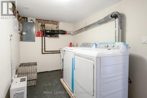 94 Scott Street, Kitchener, ON - Indoor Photo Showing Laundry Room