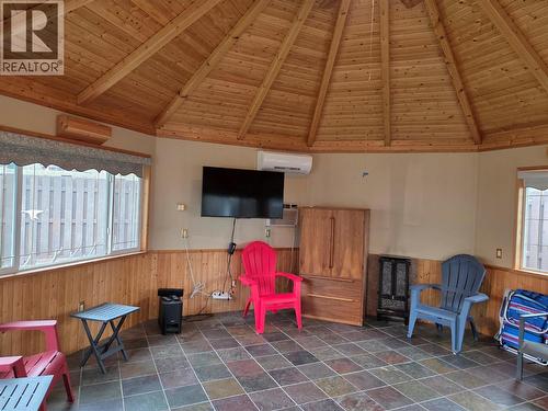 2546 Upper Bench Road, Keremeos, BC - Indoor Photo Showing Other Room