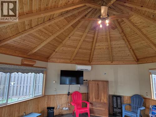 2546 Upper Bench Road, Keremeos, BC - Indoor Photo Showing Other Room