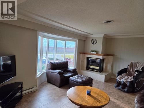 2546 Upper Bench Road, Keremeos, BC - Indoor Photo Showing Living Room With Fireplace