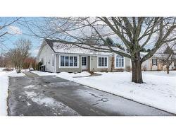 29 Oak CRT  Sussex, NB E4E 2L7