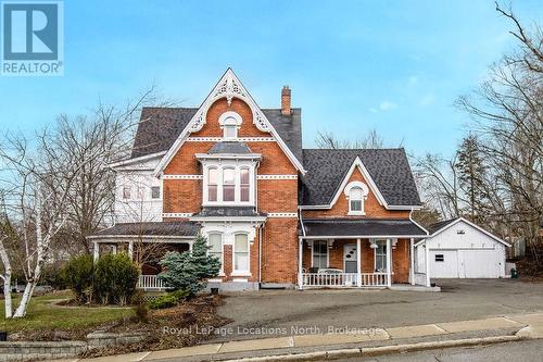 3 PEEL STREET  Barrie (Wellington), ON L4M 3K7