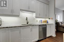 Full backsplash - 