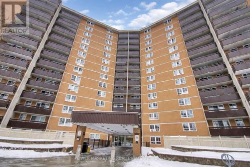 1116 - 2020 JASMINE CRESCENT  Ottawa, ON K1J 8K5