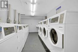 Building Laundry - 