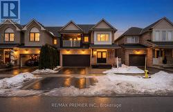 201 WEST LAWN CRESCENT  Whitchurch-Stouffville, ON L4A 0B3