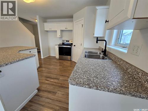 403 Gordon Road, Saskatoon, SK - Indoor Photo Showing Kitchen With Double Sink