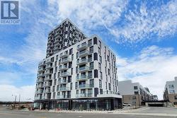 303 - 335 WHEAT BOOM DRIVE  Oakville, ON L6H 7C2