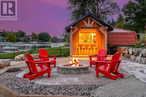 18 Edgewater Road, Wasaga Beach, ON - Outdoor With Facade