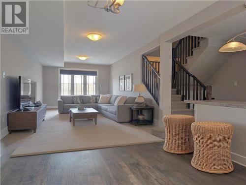156 Eclipse Crescent, Greater Sudbury, ON - Indoor Photo Showing Living Room