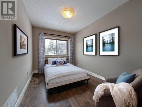 156 Eclipse Crescent, Greater Sudbury, ON - Indoor Photo Showing Bedroom