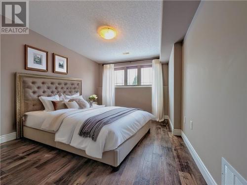 156 Eclipse Crescent, Greater Sudbury, ON - Indoor Photo Showing Bedroom