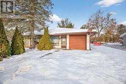 125 TAYLOR ROAD  Bracebridge (Macaulay), ON P1L 1J5