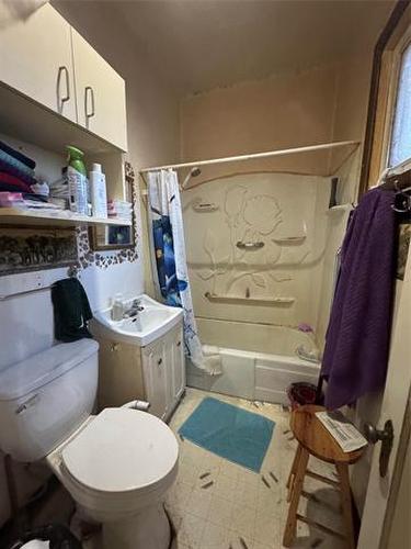 433 Burrows Ave, Winnipeg, MB 