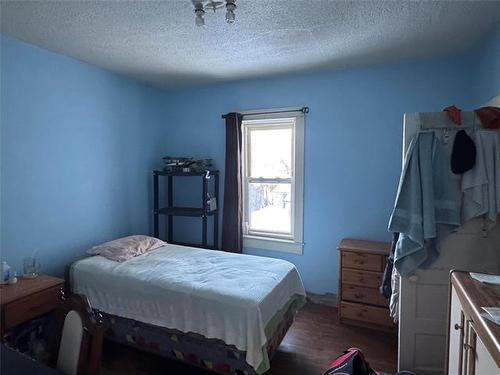 433 Burrows Ave, Winnipeg, MB 