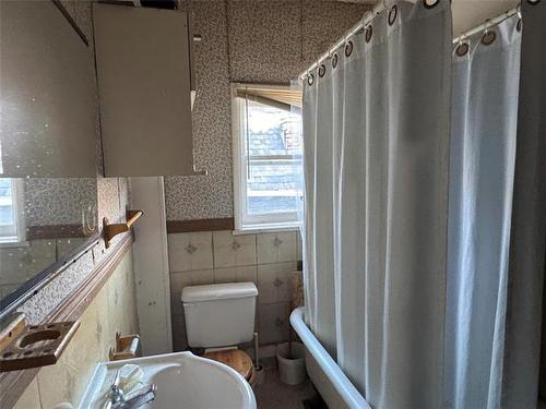 433 Burrows Ave, Winnipeg, MB 