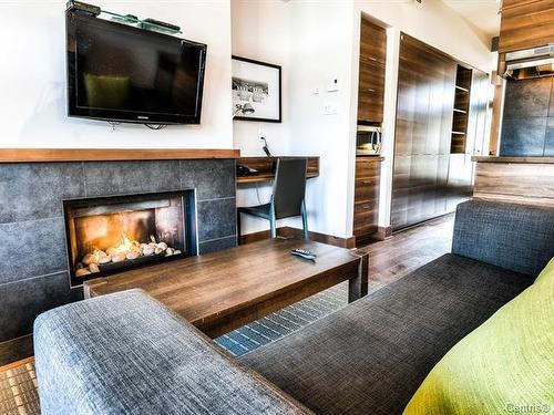 3203-2240 Ch. du Lac-Supérieur  Lac-Supérieur, QC J0T 1J0