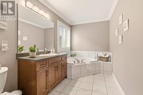 5205 Brada Crescent, Burlington, ON - Indoor Photo Showing Bathroom