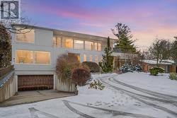 33 FAIRWAY HEIGHTS DRIVE  Markham, ON L3T 3A7