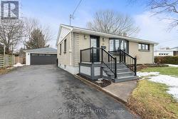 13 HILLCREST DRIVE  Port Hope, ON L1A 1Z7