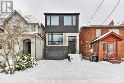 369 MILLWOOD ROAD  Toronto, ON M4S 1J9