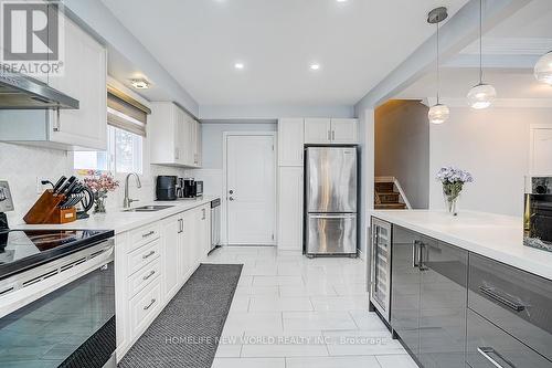 47 Manorglen Crescent, Toronto, ON - Indoor Photo Showing Kitchen With Double Sink With Upgraded Kitchen