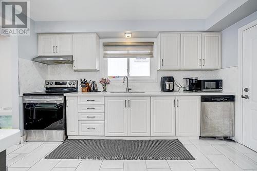 47 Manorglen Crescent, Toronto, ON - Indoor Photo Showing Kitchen