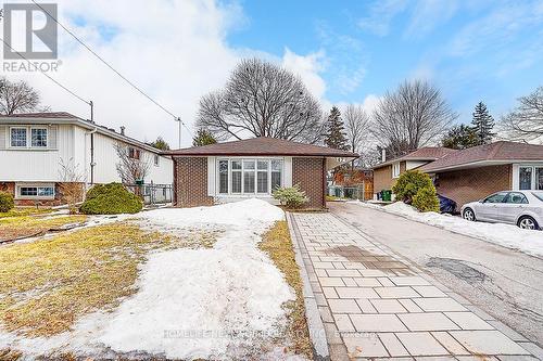 47 Manorglen Crescent, Toronto, ON - Outdoor