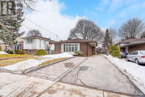 47 Manorglen Crescent, Toronto, ON - Outdoor