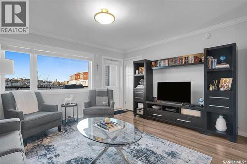 340 620 Cornish Road, Saskatoon, SK - Indoor Photo Showing Living Room