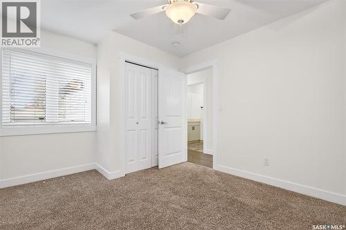 915 Athabasca Street E, Moose Jaw, SK - Indoor Photo Showing Other Room