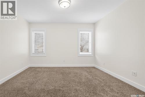 915 Athabasca Street E, Moose Jaw, SK - Indoor Photo Showing Other Room