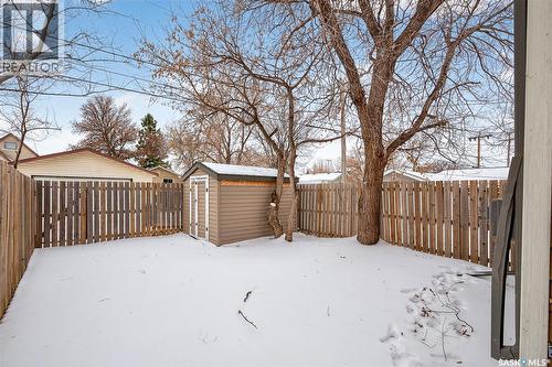 915 Athabasca Street E, Moose Jaw, SK - Outdoor