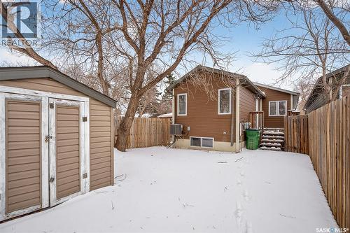 915 Athabasca Street E, Moose Jaw, SK - Outdoor